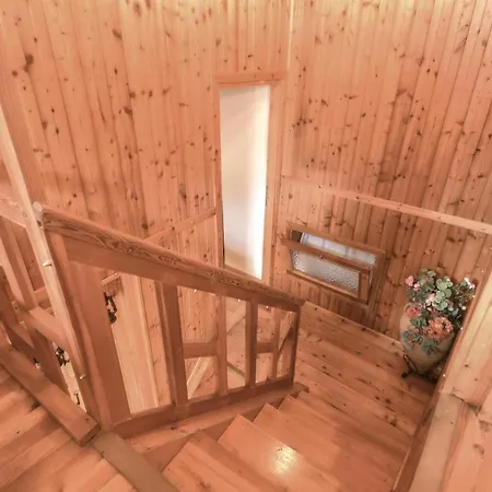 3 Bedroom Awesome In * Campiglia Cervo